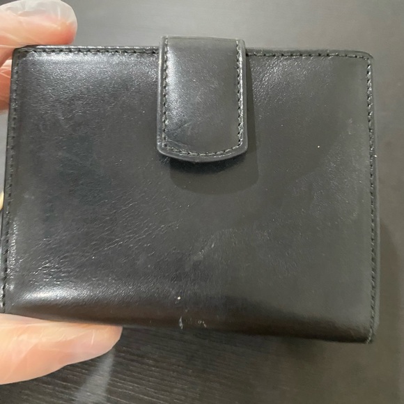 Ferragamo black leather trifold wallet gold need back snap reattach tear inside - Picture 11 of 15